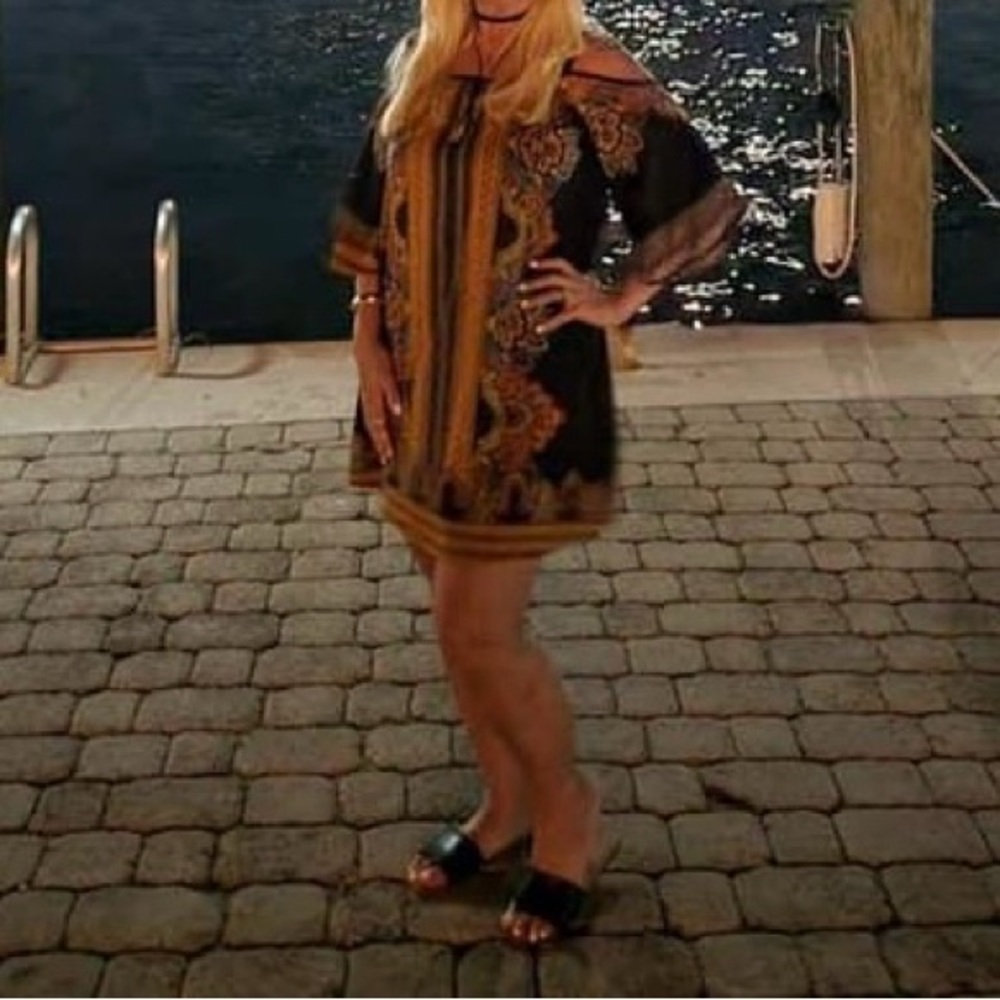 Women’s Cold Shoulder Colorful Dress